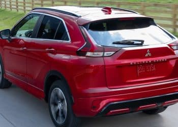 ميتسوبيشي اكلبس كروس 2024