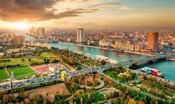 الحكومة المصرية تدرس عروض استثمار موارد ضخمة من النقد الأجنبي