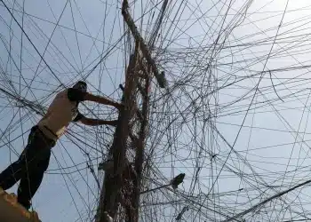 انتهاء أزمة قطع الكهرباء في العراق .. الحكومة تعلن عن مفاجأة سعيدة للمواطنين