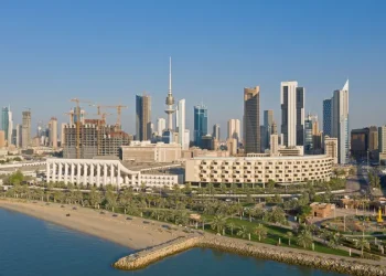 صورة لبعض المباني بالكويت علي الخليج