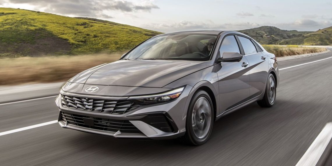 سيارة هيونداي النترا 2025 الجديدة