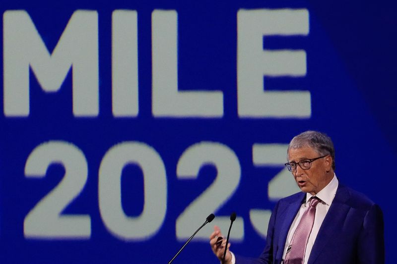 اتفاقية الإمارات مع شركة بيل غيتس