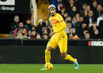 بايرن ميونخ يغري برشلونة بسبب مدافع بمبلغ كبير