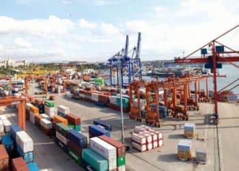 انخفاض العجز التجاري التركي 42.3% في فبراير