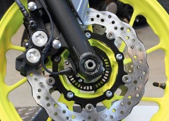 يساعد المستوى المائل على رفع حمل ثقيل