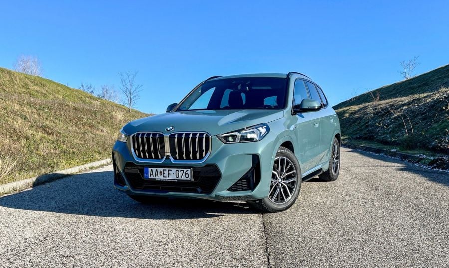 سيارة BMW X1 موديل 2024