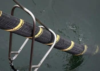 تعطل خدمات الإنترنت في إفريقيا وأوروبا  .. هل الحوثيون السبب؟