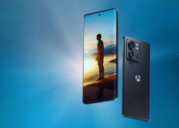هاتف Motorola Edge 2023