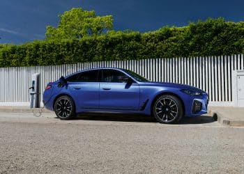 سيارة بي إم دبليو i4 M50