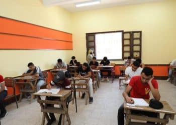 موعد امتحانات الثانوية العامة 2024 في مصر .. التعليم تكشف حقيقة تقديمها وتغيير نظام الأسئلة