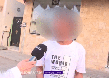 شاهد .. مشاجرة قبل الإفطار تُثير الجدل حول “طوابير التميس” بالرياض