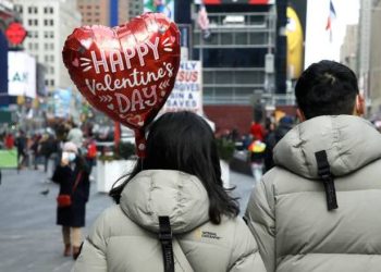 تخطيط الاحتفال بعيد الحب بميزانية محدودة بـ 5 أفكار