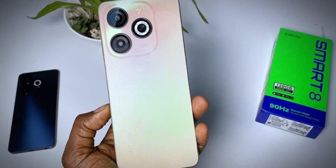 هاتف Infinix Smart 8