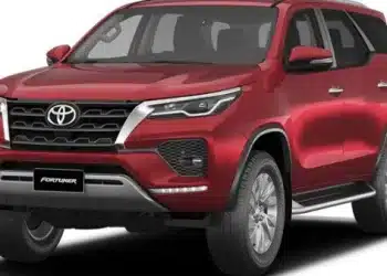 سيارة تويوتا فورتشنر موديل 2023