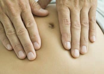 علاج مرض القولون العصبي في 10 دقائق .. خطوات سريعة بدون طبيب