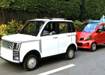 أول سيارة كهربائية مصرية