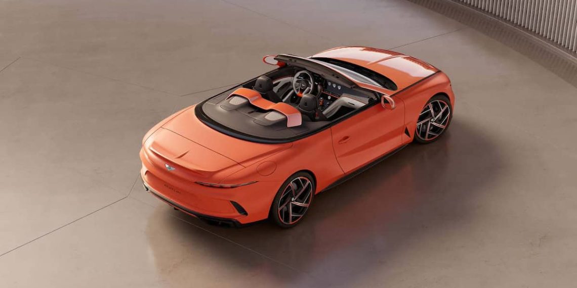 سيارة بنتلي باتور كونفرتبل 2025