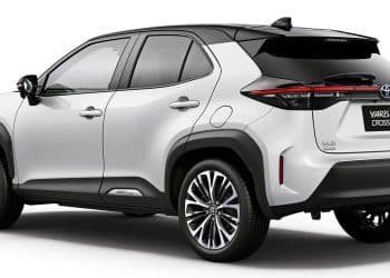 سيارة تويوتا ياريس كروس