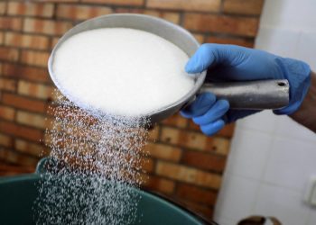 أسعار السكر في مصر اليوم الثلاثاء 24 أكتوبر 2023 .. أقل من 30 جنيه