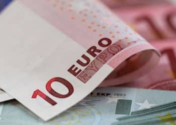 توقعات سعر اليورو أمام الدولار