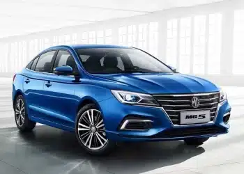 سيارة إم جي 5 موديل 2024