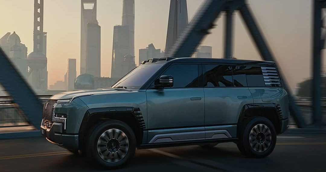 سيارة Yangwang U8 من شركة BYD