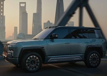 سيارة Yangwang U8 من شركة BYD