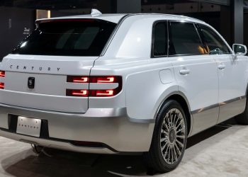 سيارة تويوتا سنشري 2024 الجديدة