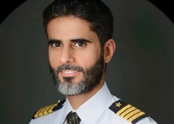 رحلةٌ إنسانية ختمها القدر: وفاة طيارٍ نقل التوأم السيامي قبل نجاح فصلهما