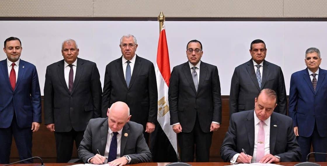 توقيع مذكرة تفاهم بين قناة السويس وبلدنا القطرية