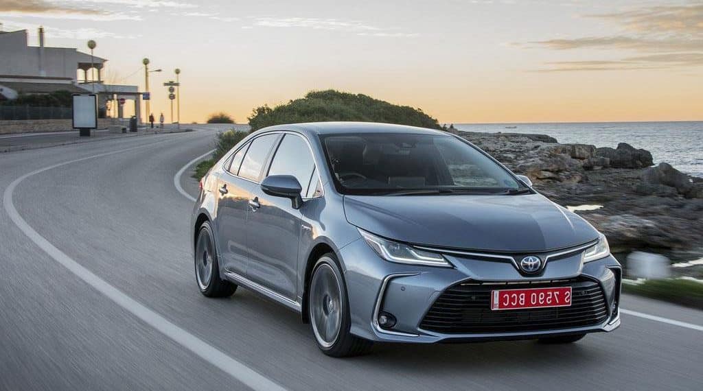 سيارة تويوتا كورولا 2024