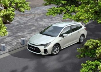 سيارة سوزوكي Swace كومبي الجديدة