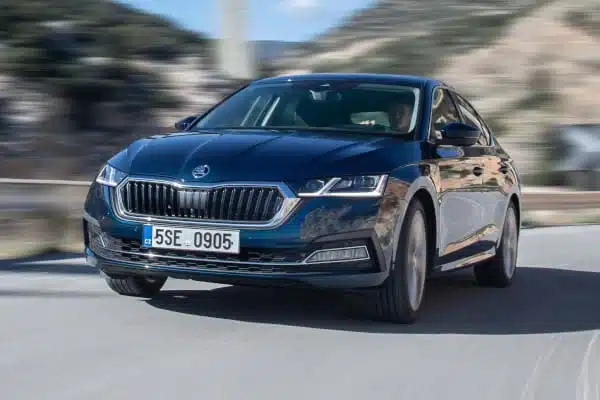 سكودا أوكتافيا 2023