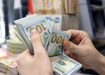 سعر صرف 100 دولار مقابل الدينار العراقي