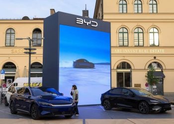 شركة BYD تتقوف على تسلا