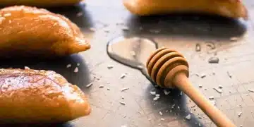 طريقة عمل شربات القطايف للشيف نجلاء .. تعرف على المقادير من هنا