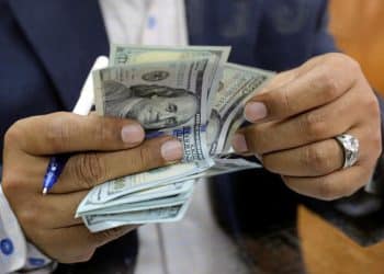 سعر الدولار مقابل الدينار العراقي اليوم الأحد 8 تشرين 2023 .. استقرار ملحوظ