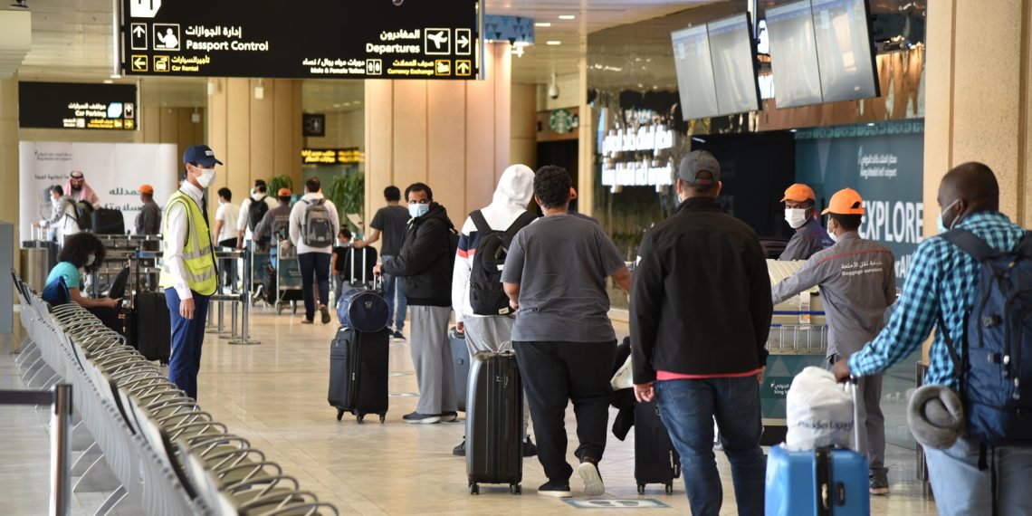 مطار الملك خالد الدولي