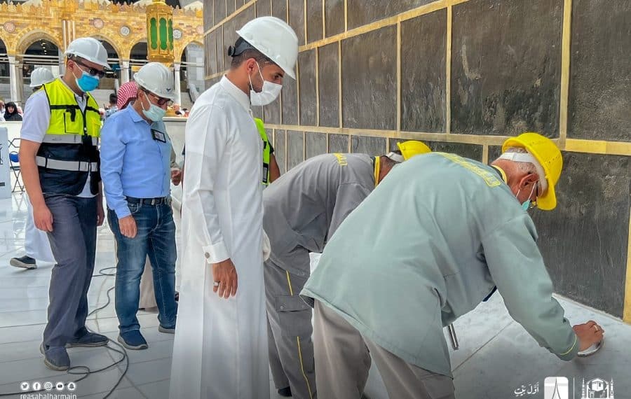 صيانة الكعبة المشرفة