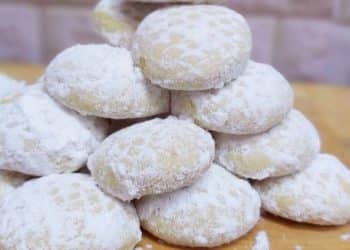 كعك العيد بالتقسيط