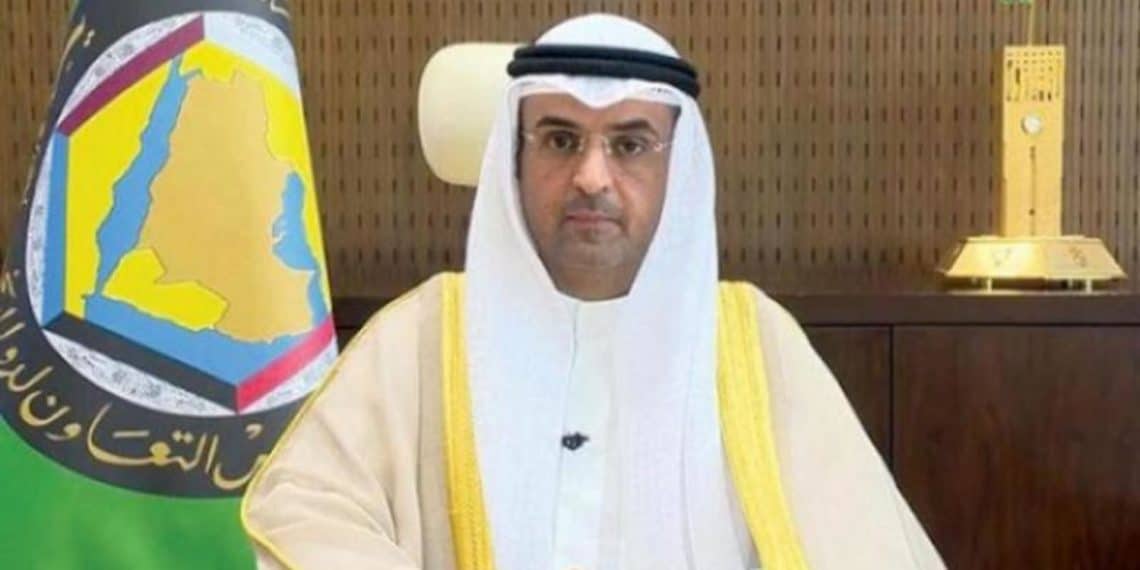 من هو الدكتور سالم فلاح مبارك الحجرف