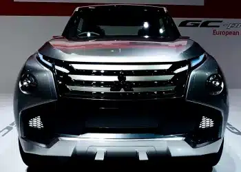 ميتسوبيشي باجيرو 2024 .. شاهد بالصور مواصفات خيالية وأسعارها في المتناول