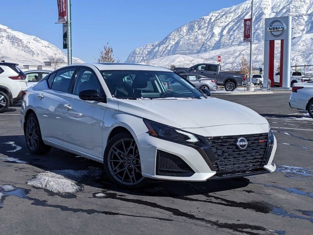 نيسان ألتيما 2023