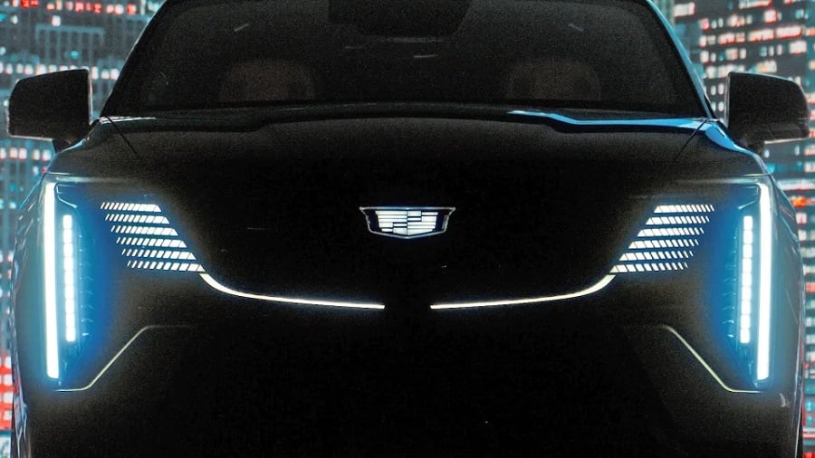 مواصفات كاديلاك اسكاليد اي كيو الكهربائية الجديدة موديل 2025.. شاهد بالفيديو