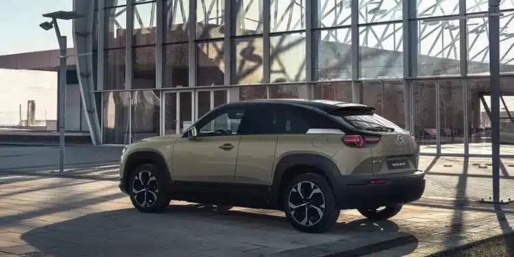 مازدا MX-30 R-EV 