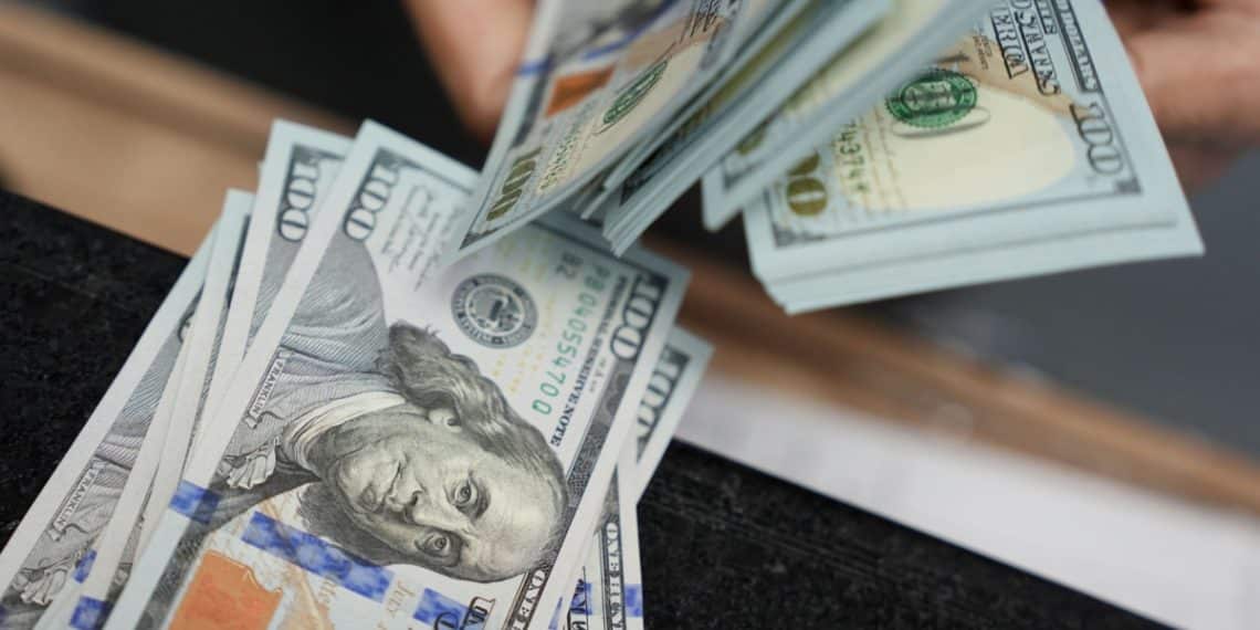 سعر الدولار مقابل الجنيه في السوق السوداء