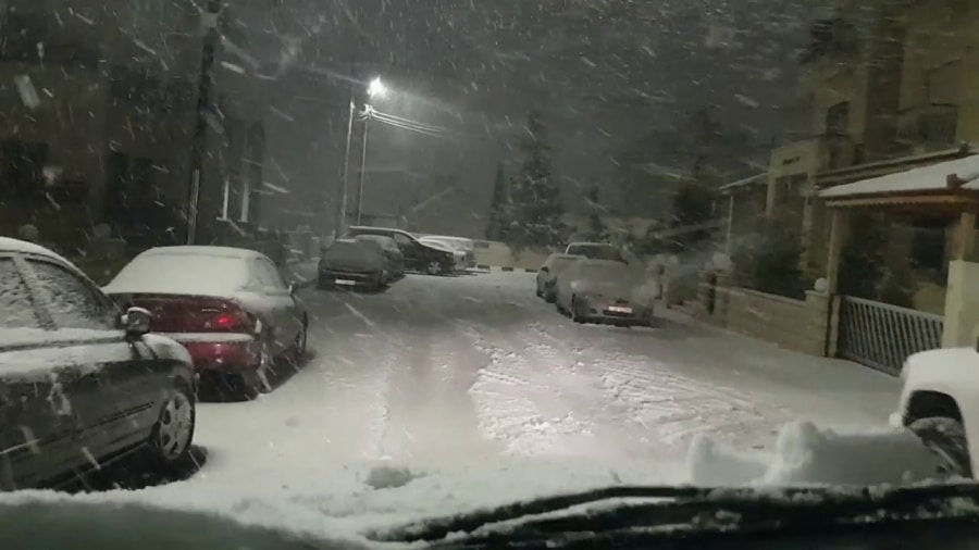 فرص تساقط الثلوج في الأردن