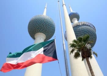 تأشيرة عمل إلى الكويت