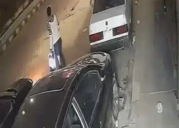 بسبب غيبوبة سكر .. مصري يقتحم محال تجارية بسيارته