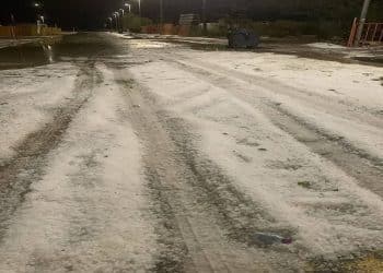 بالصور .. ثلوج الإمارات تتصدر السوشيال ميديا وبيان عاجل من الداخلية